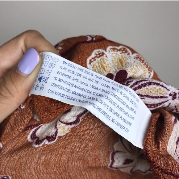 Burnt orange bell sleeve blouse - Picture 7 of 8